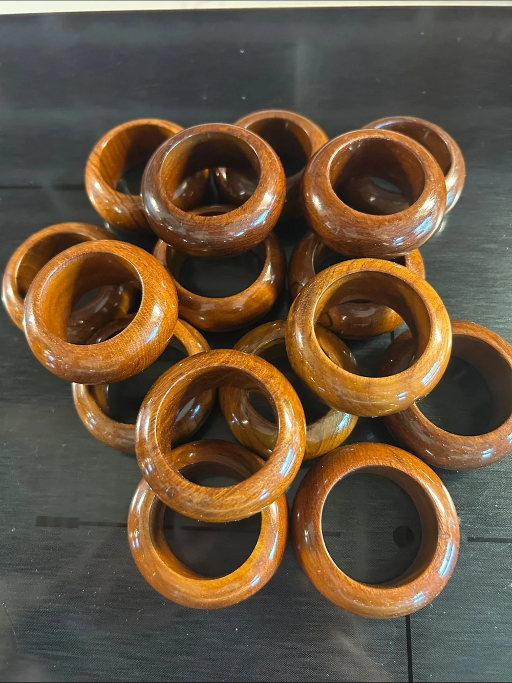 16 Wooden Napkin Rings